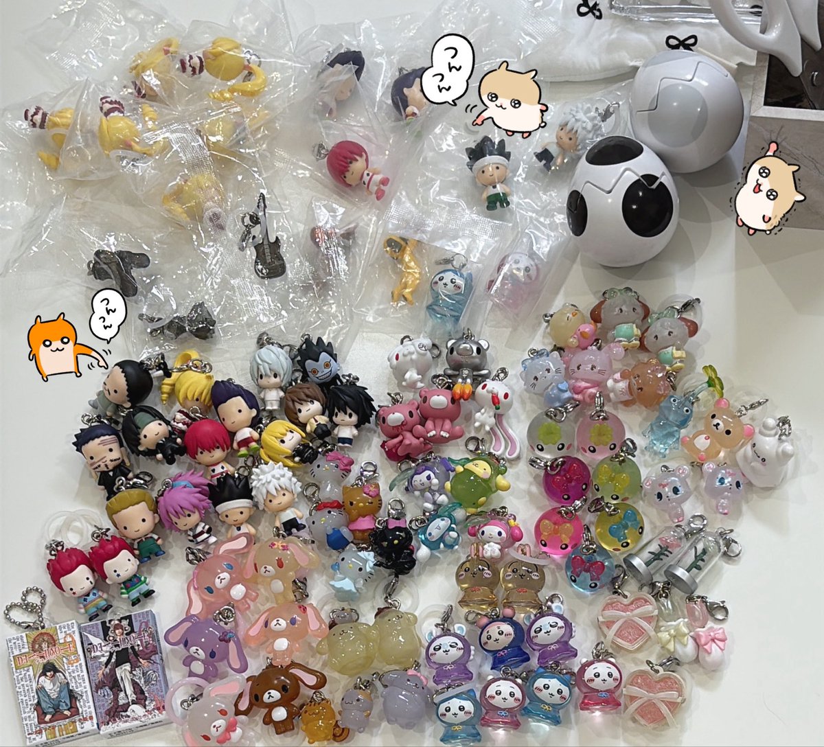 ramune46493's tweet photo. 約1年ちまちまと集めた結果
セリアのケース買って飾ったらいい感じ
めじるしアクセサリーってちっちゃくてかわいいよね、ハマっちゃうよね https://t.co/1hgBD2vKgm