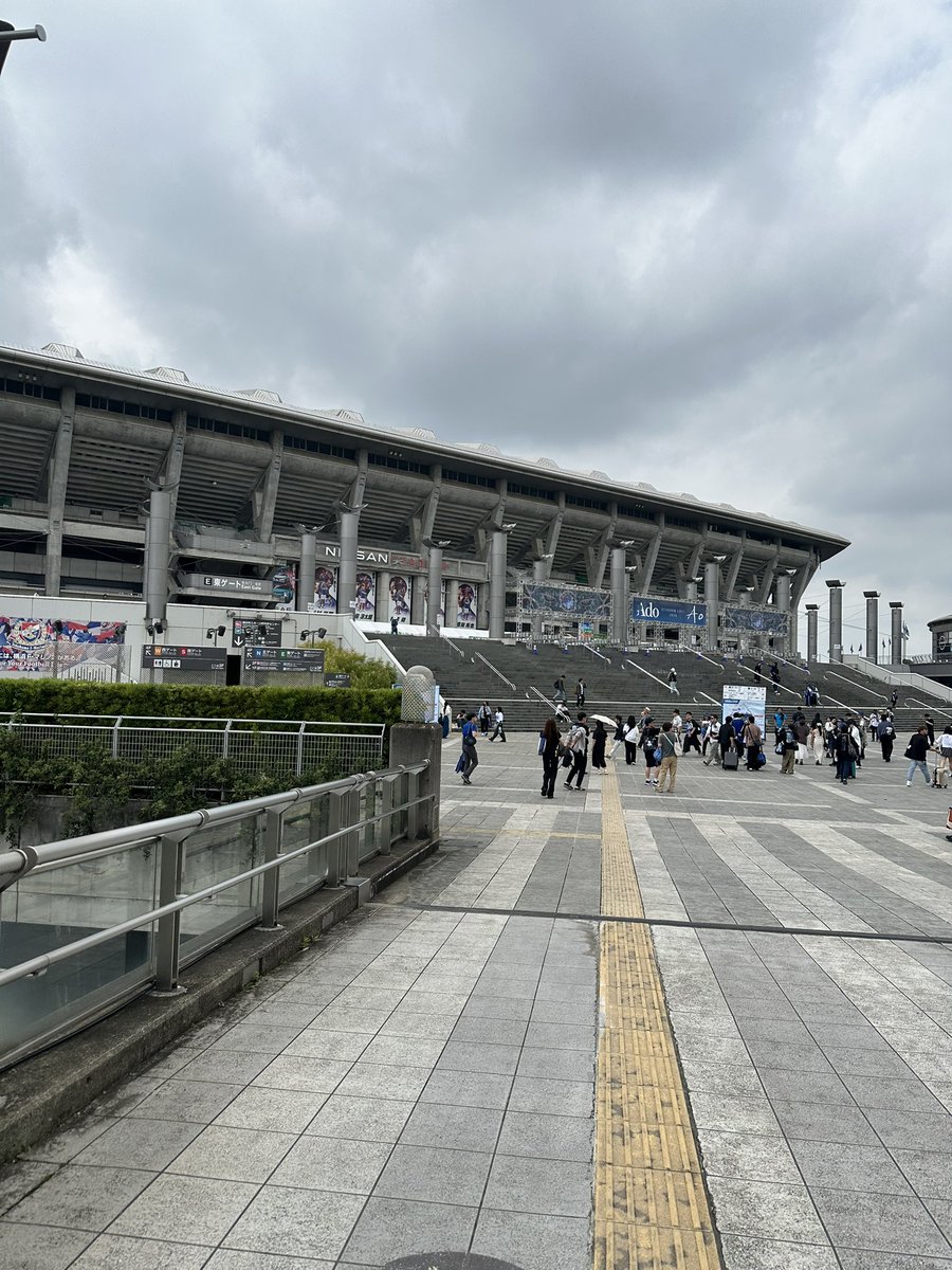 ay881114's tweet photo. 4日3日の日本旅行が終わっちゃった🥲
本当に寂しい…🥹

改めてAdoが大好きって思った💙✨
トロッコで近くに来てくれた時は、本当に心臓が止まりそうなくらいドキドキした😍

最後は美味しいすき焼きで締めた🤣🍲

#Ado https://t.co/D2f1bWEdmk