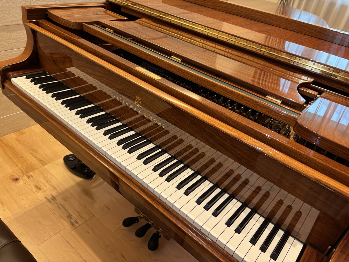 本番前にスタインウェイ借りて練習。 素晴らしい状態のピアノでした🎹