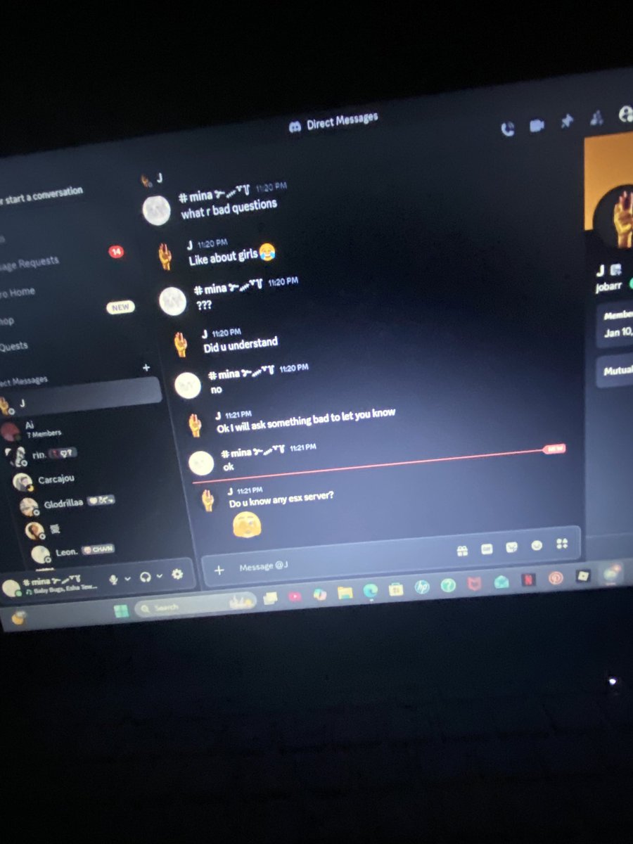 mpregboi10's tweet photo. this discord shit get serious https://t.co/oocVqqf0BE