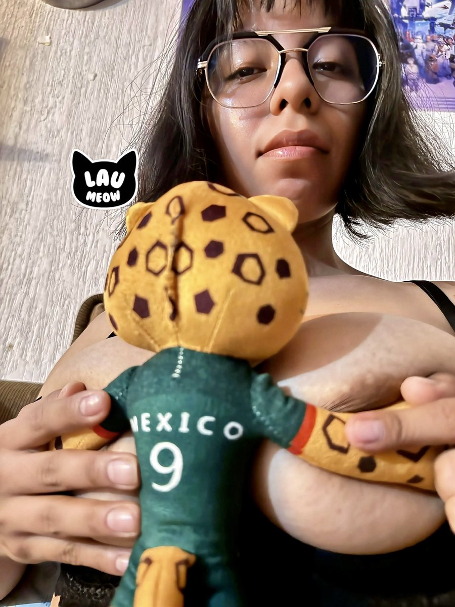 LMeow04's tweet photo. Consolando a Zayu 🇲🇽 uwu https://t.co/XxnmeB9atk