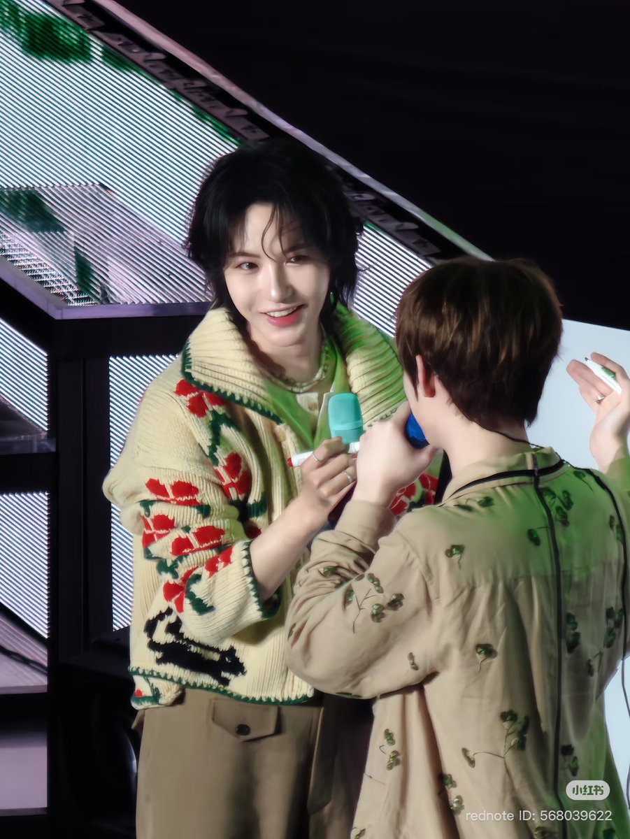 julyyfirst's tweet photo. น้องเล่อจะรู้สึกอยากบีบแก้มพี่อินจุนบ้างไหมฟะ🥹

✿ https://t.co/Ff7zJmlRVX https://t.co/OcxNzdMCTu