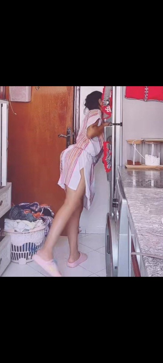 azerxgk's tweet photo. Cest grave si ma petite soeur algérienne 🇩🇿 s'habille dans ce style comme ca meme quand mes potes passe a la maison jouer a la play ou je me fais juste des film les frère ? https://t.co/X0WHDhIiKg