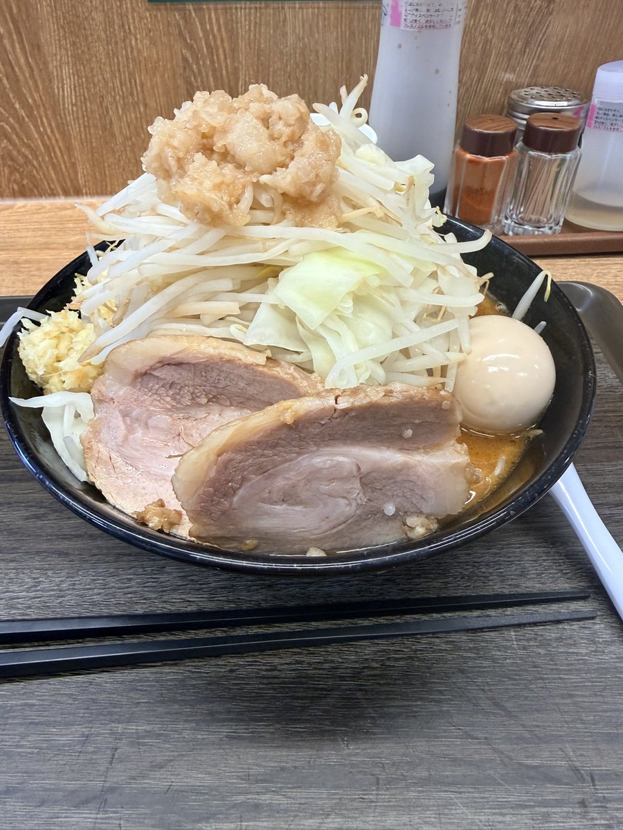 erecat0250's tweet photo. いやー埼玉に帰ってきましたよ？やっぱりはらぺこだ。
ここは一つジャンガレと行こうじゃないの🤪
味噌の二郎系は少ないので重宝してます🤣 https://t.co/8kPEYLi1jv