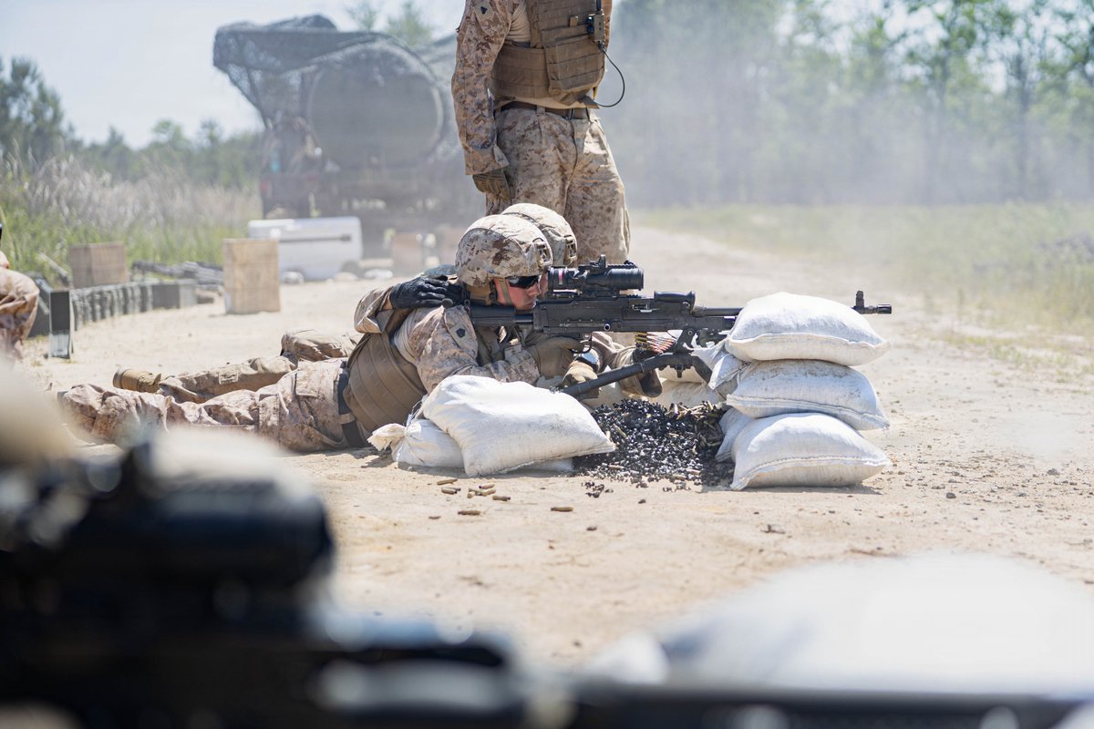 USMC's tweet photo. #Marines with the 2nd Marine Aircraft Wing fire M240B machine guns while taking part in a field exercise at Townsend Bombing Range, Georgia. 

The FEX sustains proficiency in mission-essential tasks and increases readiness for the upcoming Weapons and Tactics Instructor course 1-27. 

#MarineCorps #USMC #Military