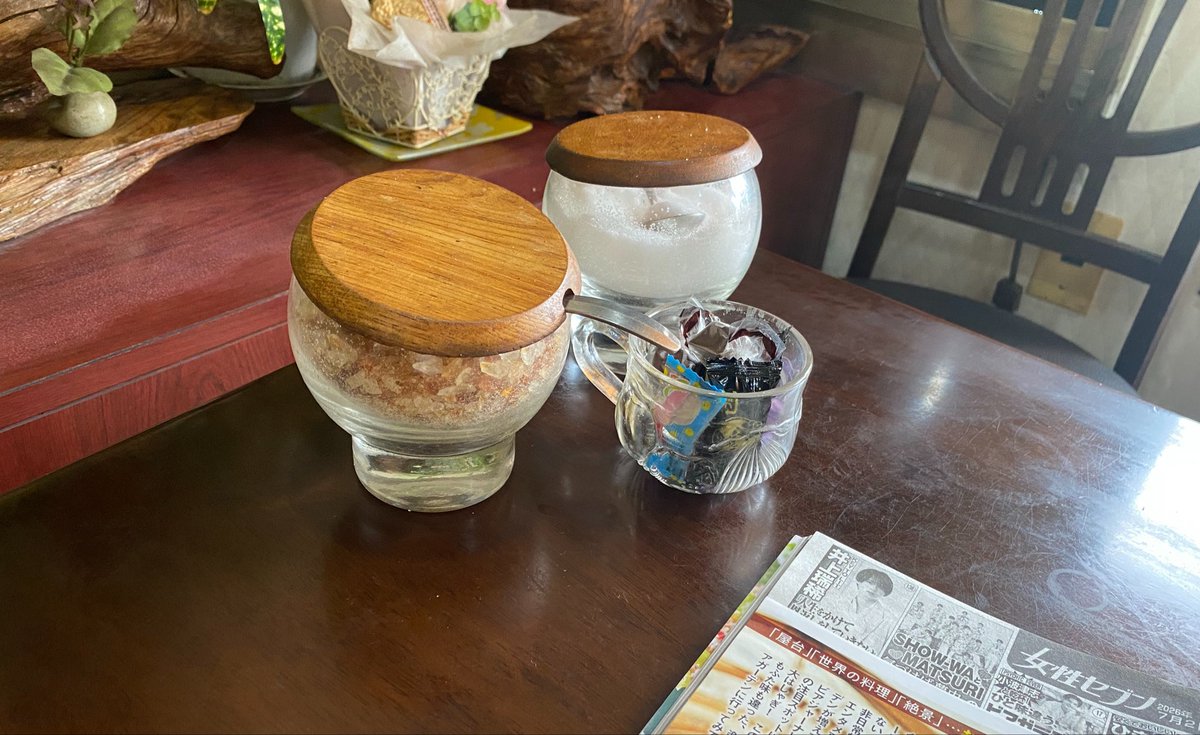 lasmeninas2018's tweet photo. 今日も純喫茶なう https://t.co/GhM4EUU25S