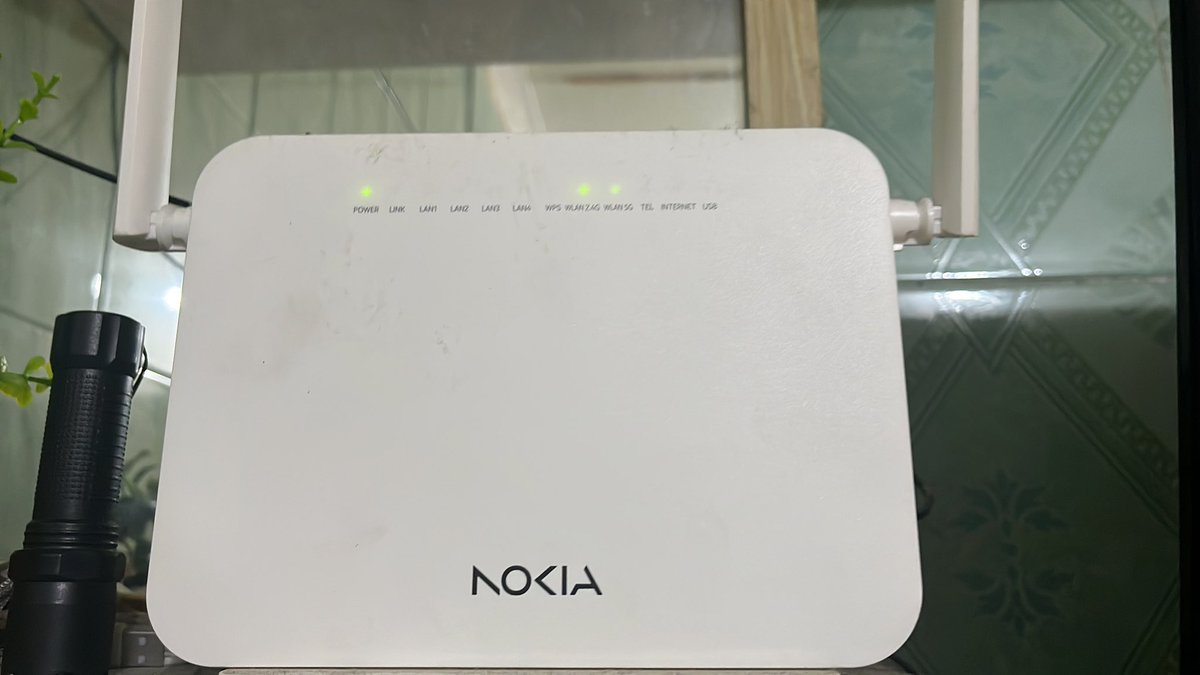 rfrs_'s tweet photo. @balifiberID internet lo kek Taii abis bayar bukannya makin cepet malah trouble dari hari Sabtu sampe sekarang https://t.co/bUpnjhrBzO