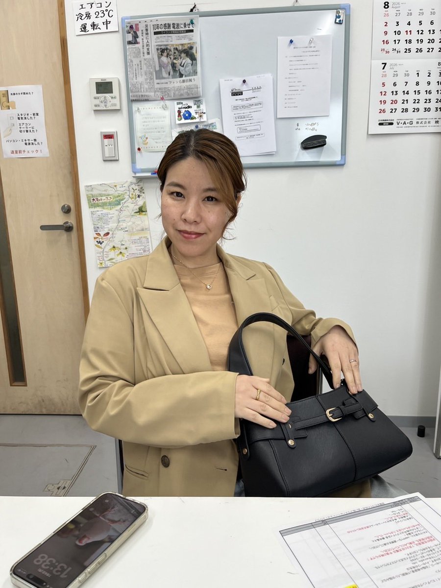 happy298date's tweet photo. このあと14時から生放送！
スタジオ着いたらたまちゃん撮影してくれました。
本日のテーマ「ご縁を感じること」
いろんな縁が日々あるとは思いますが、最近ご縁を感じたことや縁を切りたいことなどありませんか？メッセージ✉️お待ちしております😊 https://t.co/Qf3g3UT8VG
