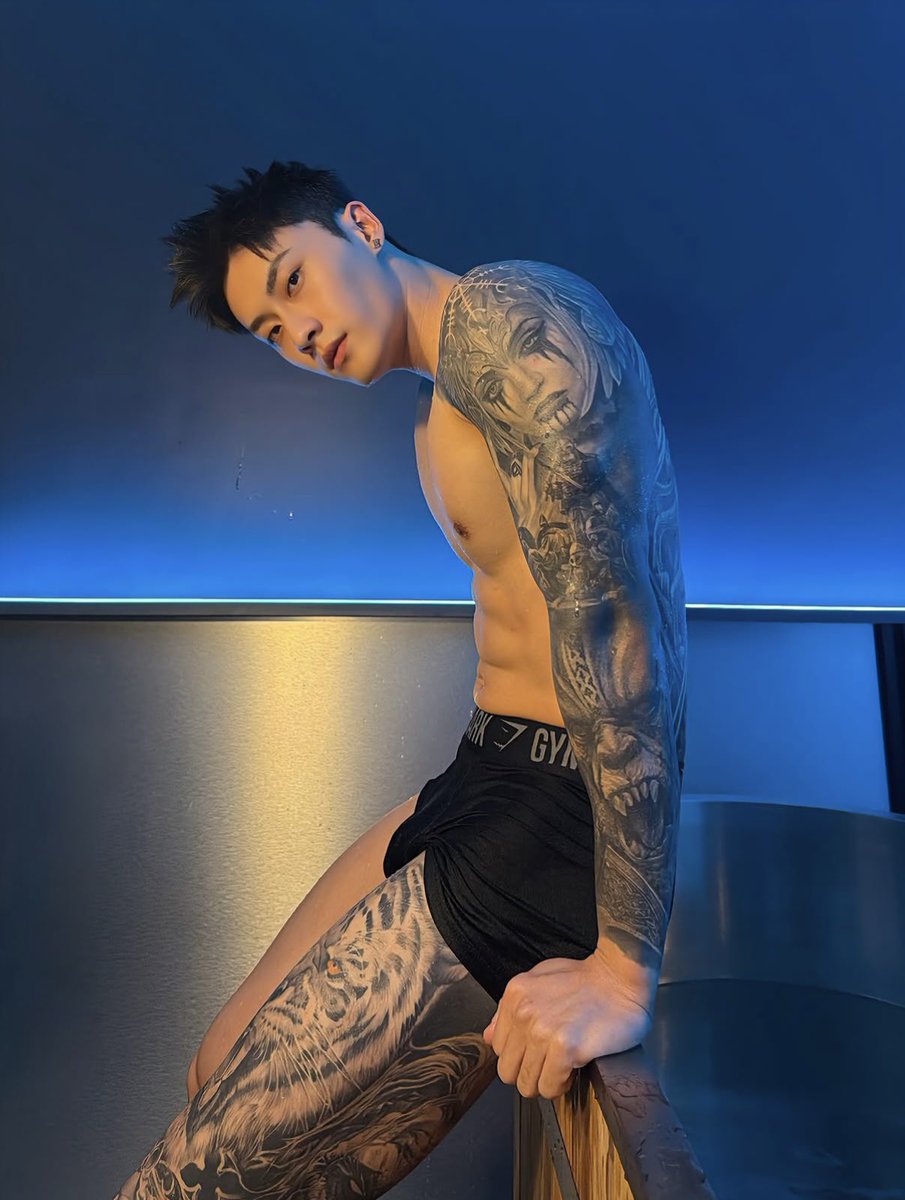 emeew5's tweet photo. IG : horngryz https://t.co/eHuFRqPRtz