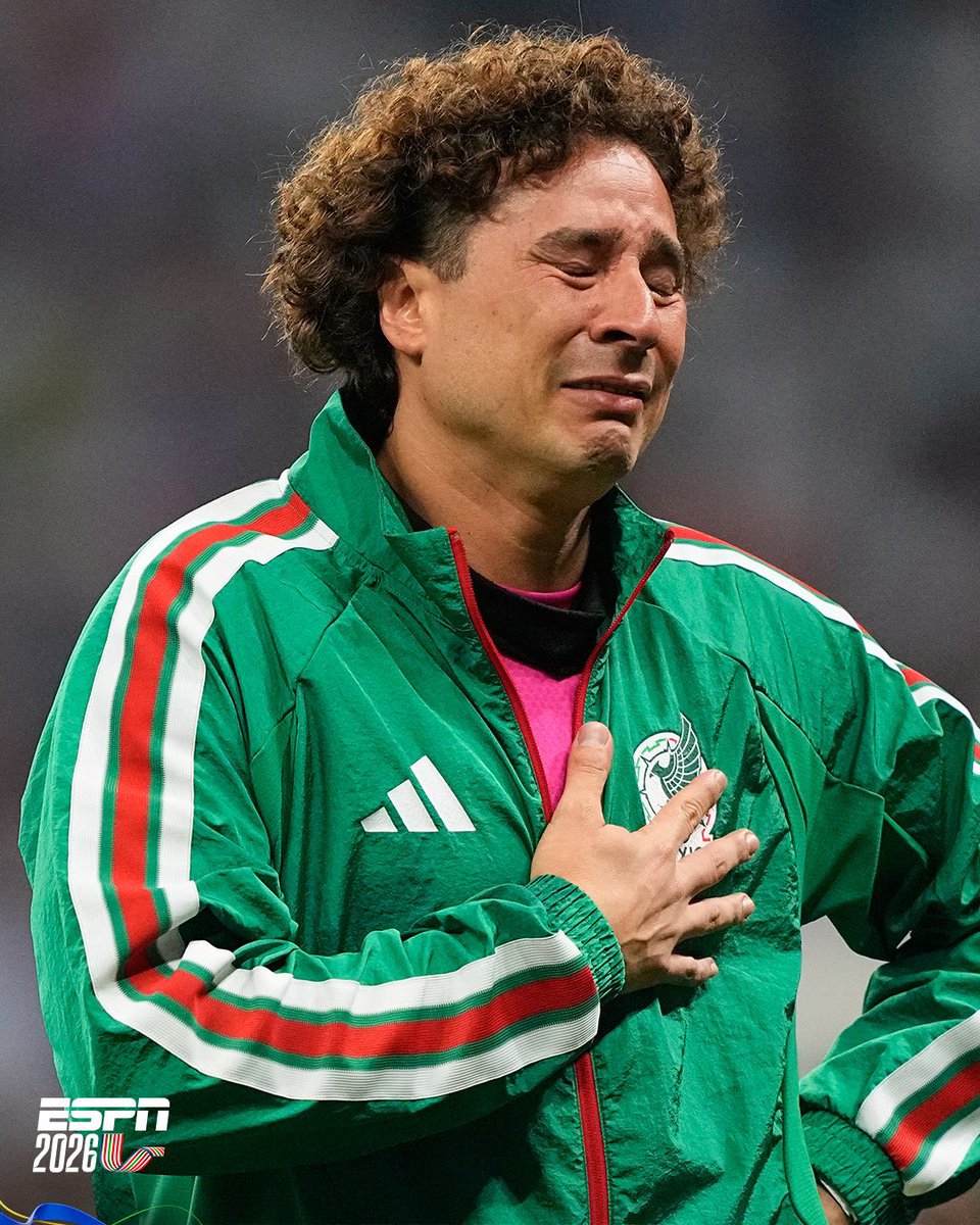 ReneGarcesSalc1's tweet photo. @Bot__detector @rojo_cuna @miseleccionmx Pipipipi pipipipi jajajajajjajajajajajajjajajajajjajajajjajajajajaj  jajajaajjajajajajajajajaja  ÚLTIMA HORA MÉXICO PASO A CUARTOS 🥳 pero a CUARTOS DE SUS CASAS PARA SEGUIR VIENDO EL MUNDIAL !!!  Es que se me chispotio https://t.co/S0skw4X4OW