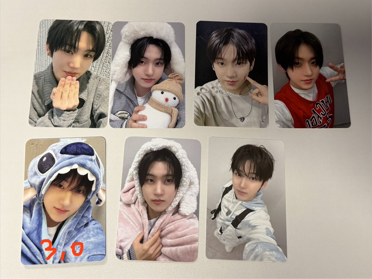 umj4z's tweet photo. 킥플립 포카 양도 WTS kickflip poca

1.0 ⬆️ / EACH 0.5

계훈 kyehoon 동화 donghwa 주왕 juwang 민제 minje 케이주 keiju 동현 donghyeon photocard pob 포토카드 특전 팬싸 fansign sell 폴라 싸폴 polaroid https://t.co/QLdWQx9d4Y