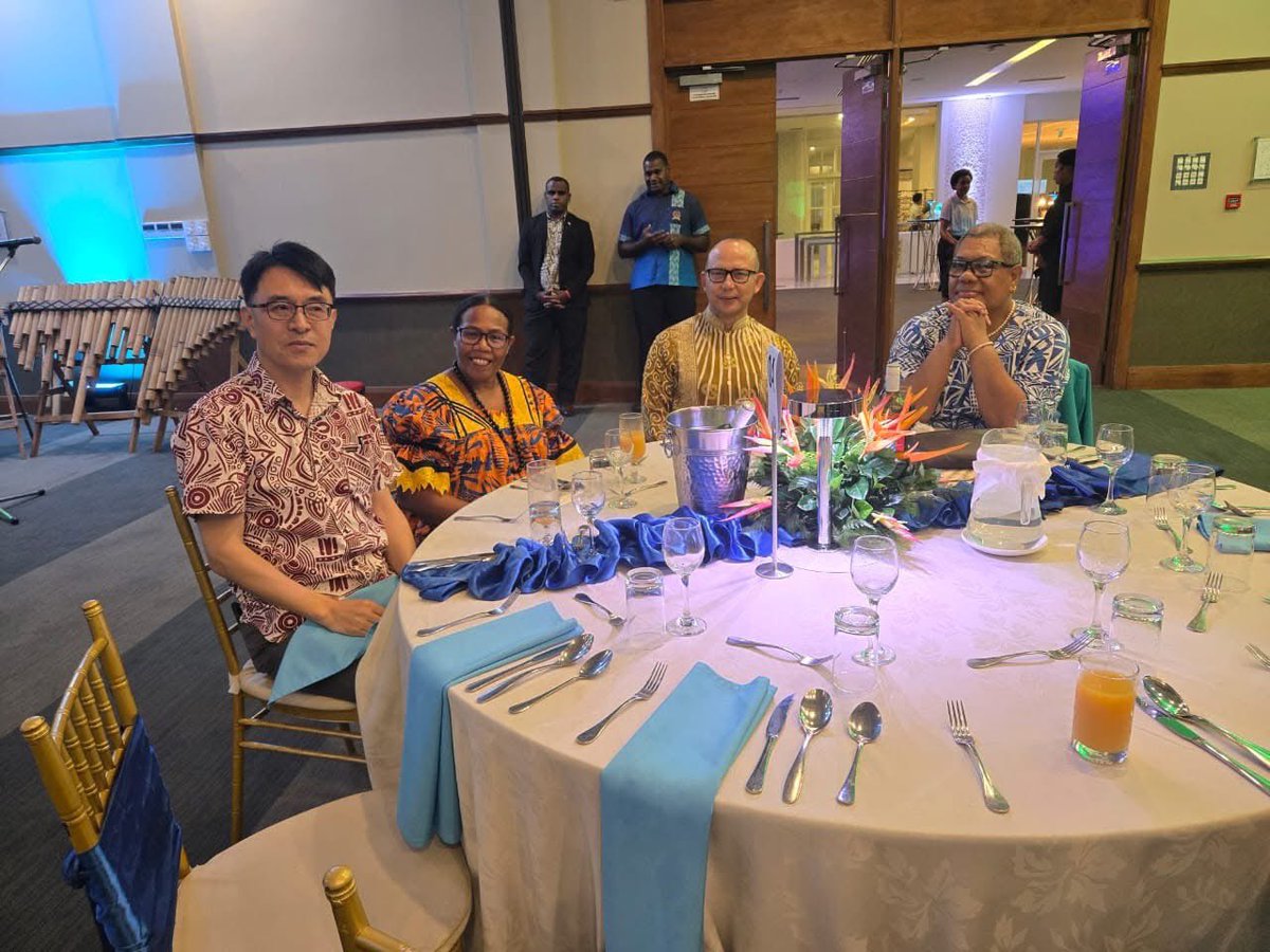 MYHCSuva's tweet photo. His Excellency Nor' Azam Mohd Idrus attended the official dinner hosted by Fiji’s Prime Minister, Hon. Sitiveni Rabuka, in honour of Solomon Islands Prime Minister Hon. Matthew Wale, reaffirming Malaysia’s commitment to regional cooperation. 🇲🇾🤝 https://t.co/duFx67Gni5