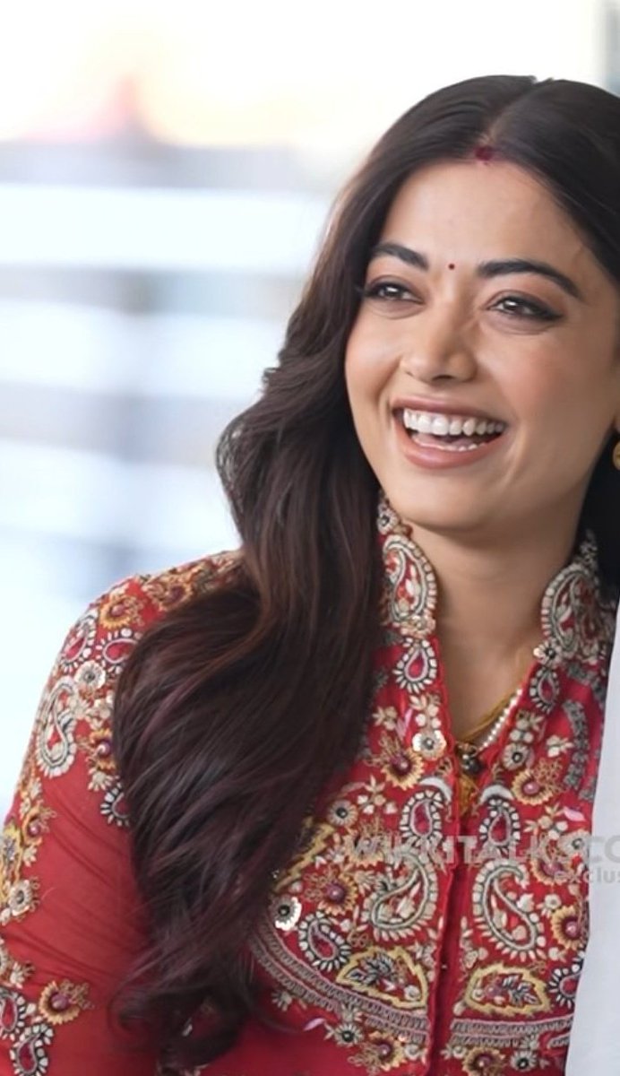 RashKarnatakaFc's tweet photo. ಶುಭೋದಯ @iamRashmika

ಶುಭೋದಯ ಎಲ್ಲರಿಗು

#RashmikaMandanna https://t.co/0glxHzOh41