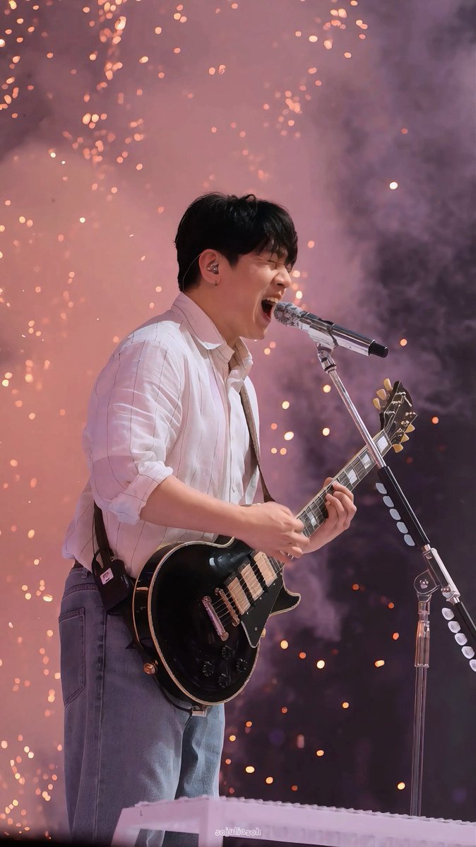 sojuliasoh0907's tweet photo. [4K] 🎇

#DAY6 #데이식스 https://t.co/JQt5usjyDA