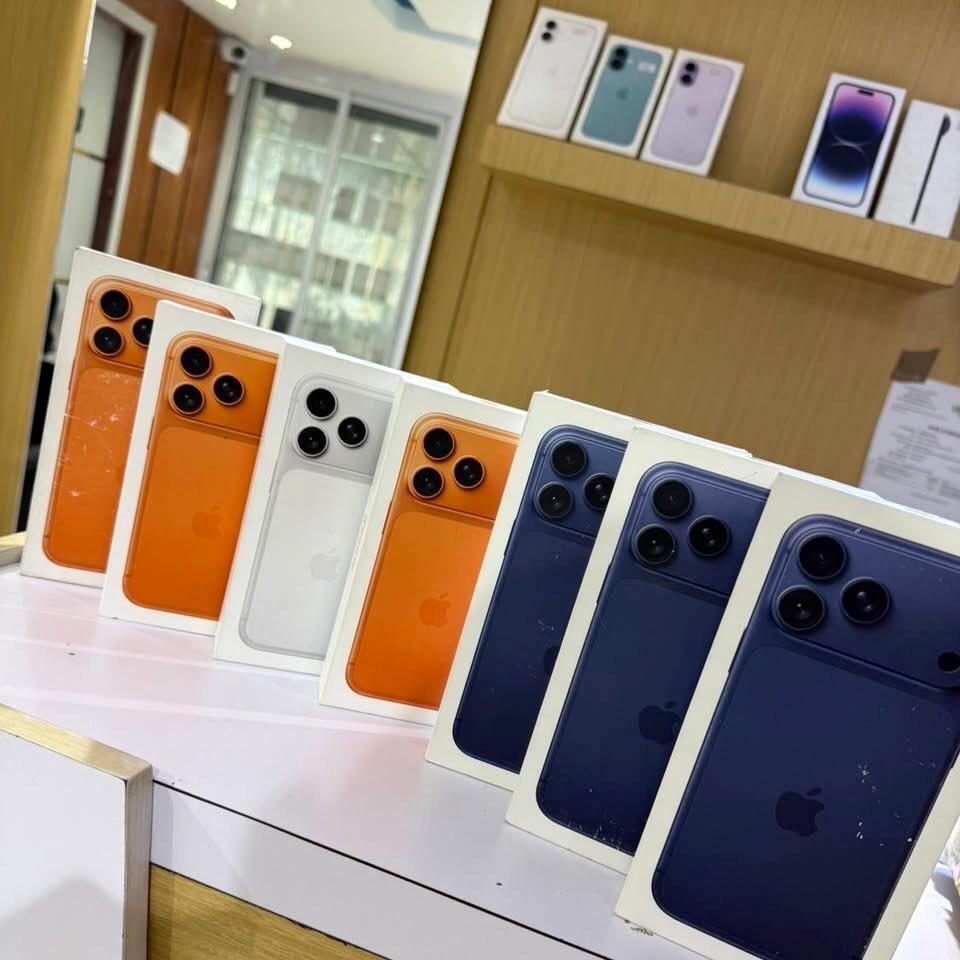 BriceTalla08's tweet photo. Bonjour mademoiselle…

•Svp vous avez un iPhone 16 Pro Max de quelle capacité ?
•Et vous désirez un iPhone 17 Pro Max de quelle capacité ?

Nos tarifs vont de 450k à 550k pour un troc 16 PM pour 17 PM en fonction des capacités et de l’état de votre téléphone. https://t.co/KHKwpeLAIR