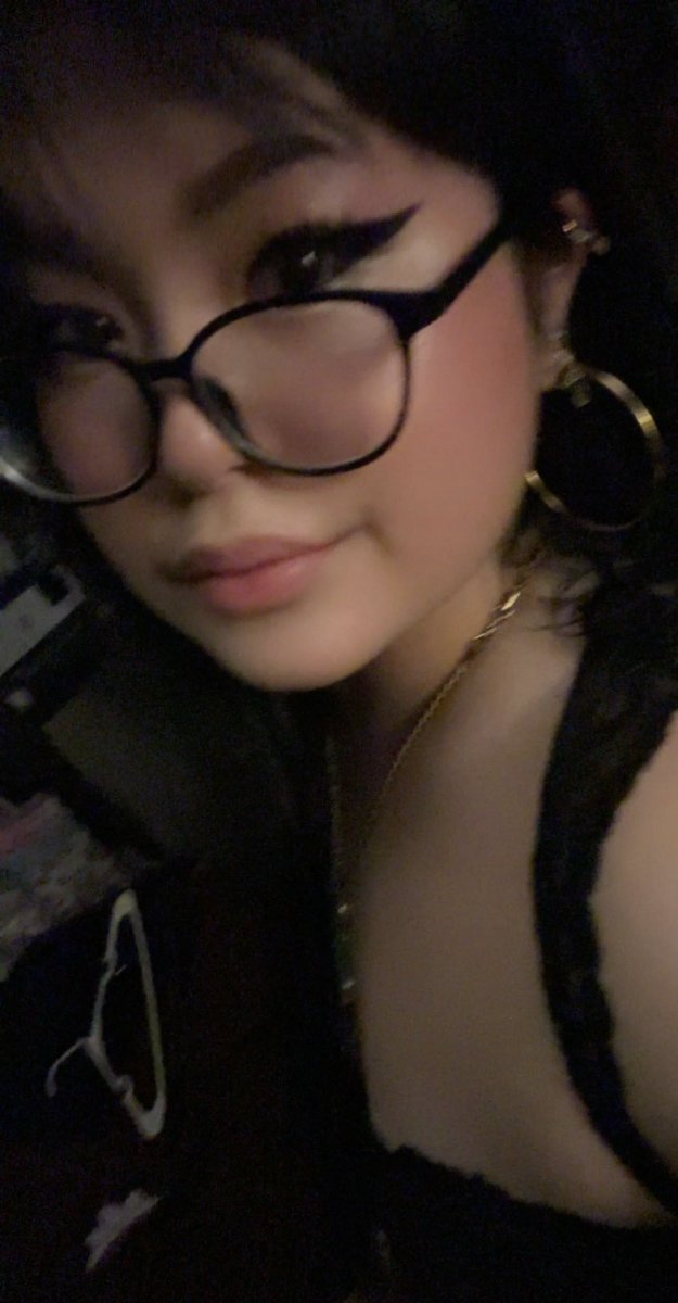 LookinPale's tweet photo. meow https://t.co/PtLk4OEYzE