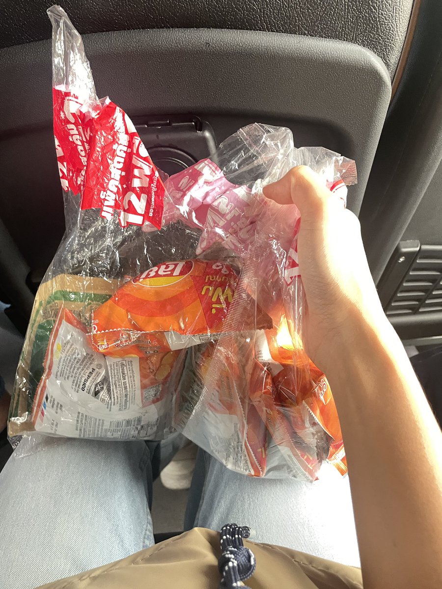 KieINF's tweet photo. จริง ๆ แล้วการตัดใจมันก็ง่ายนิดเดียวแหละค่ะ แต่ไม่ได้ใช้คำว่าทำได้แล้วนะ ใช้คำว่าทำไม่ได้ก็ต้องได้ทำอยู่ดี https://t.co/BOkeP0DFys