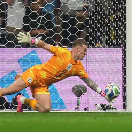 PaulBoland3's tweet photo. @opinion_black For all you idiots who have slagged off Jordan Pickford. Everton and England's #1 💙💙 https://t.co/JJpeuLJLeL