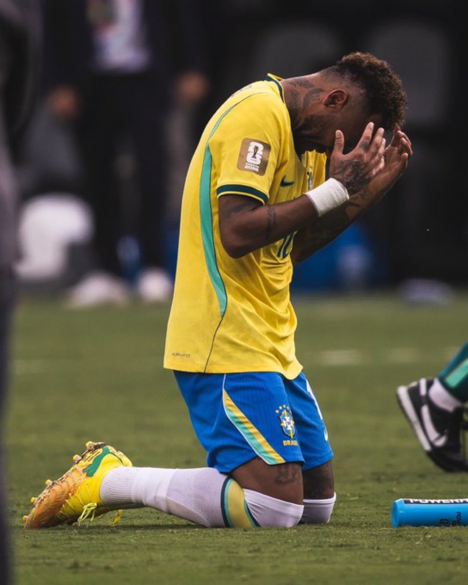 FCBTracy's tweet photo. In another life Neymar 💔 https://t.co/iqYb3LC4wp