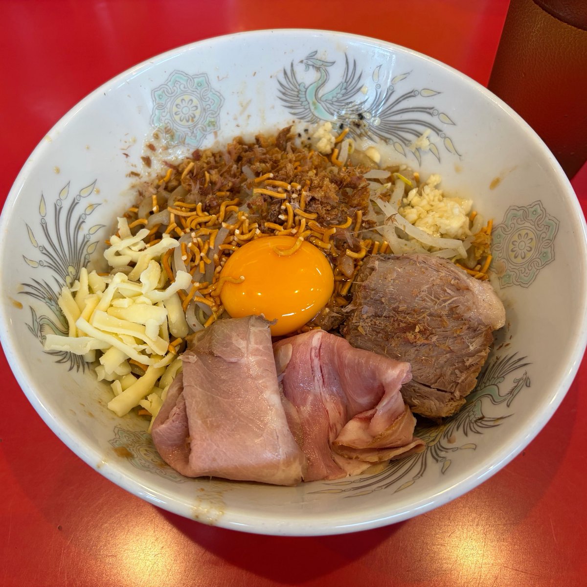 copitius's tweet photo. 7/5(日)
春日部「ジャンプ」のまぜそば！
私の中ではジャンキーまぜそばカテゴリーの中の一位🍜🥇 https://t.co/Hq8vwbPh1u