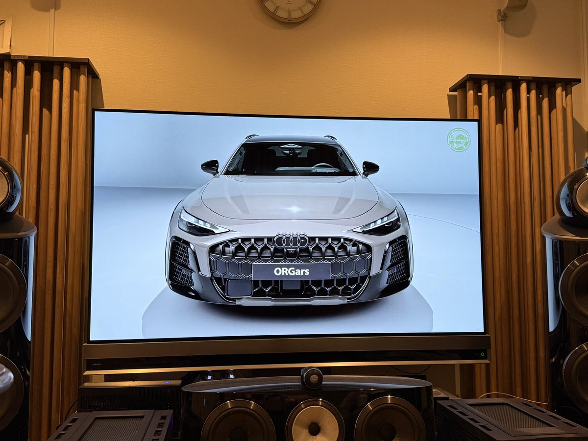 A5？オールロード？ これはカッコいいな
