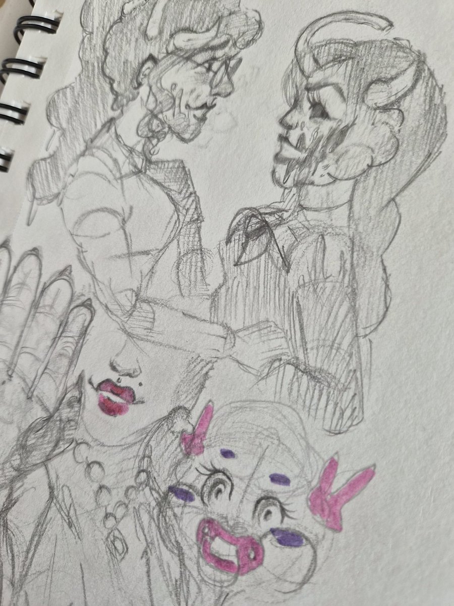 Lexi_Cosplays8's tweet photo. #doodlebugs between artfight pieces,got 4 done for others so far..
Bee: *A-Angel...Angel!*
Alice: "Ah,perfection! Absolute achievement, you are-not as strong as Boris,yet..yet!" #aliceangel
(I honestly like to see Alice smile. The proud look in her eye and face🖤) https://t.co/PfqS0qmoMO