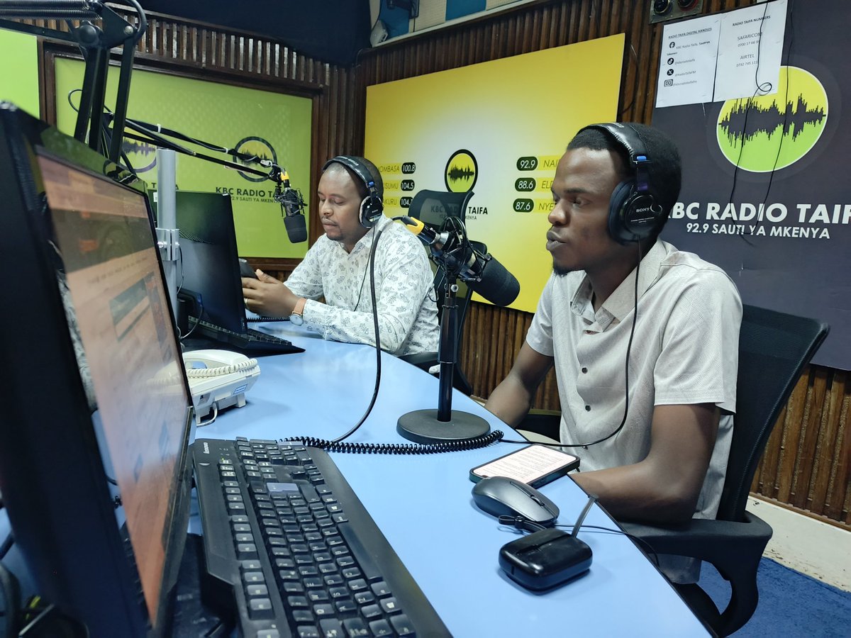 RadioTaifaFM's tweet photo. KUELEKEA SIKU YA KISWAHILI DUNIANI 

Tunao Goeffrey Nyamai na Bahati Miti kutoka Maktaba Mart Publishers. 

Unasikiliza Ukiwa Wapi..? 
#KBCRadioTaifa ^FN https://t.co/HUwOyhEwNa