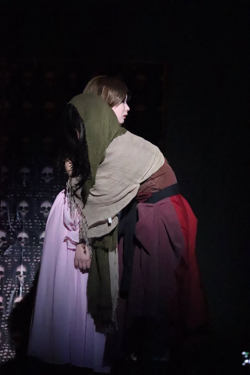 MusicalKyoritsu's tweet photo. 【春公演舞台写真 第6弾🪄】

2026年春公演『マジシャンの憂鬱・𝐉𝐮𝐛𝐢𝐥𝐞𝐞』の舞台写真をお届けします🎶
ご来場くださった皆様、誠にありがとうございました✨️ https://t.co/u2KlOP4KcP