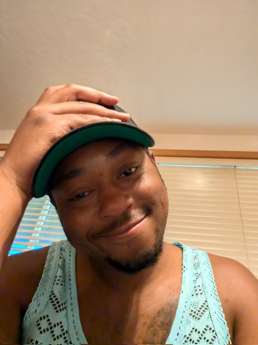 PNWcubby94's tweet photo. Had a nice day, feeling kinda cute idk. 

#feltcute #mightdelete #gay #blackmen https://t.co/4DdDOP7d6I