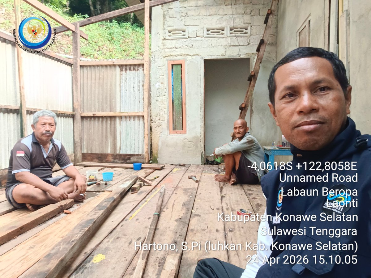 Hartono44759248's tweet photo. Jumat (24/04/2026) Hartono luhkan Konawe Selatan, Sosialisasi Keputusan Direktur Jenderal Perikanan Tangkap Nomor 11 Tahun 2026 pada KUB Bahari Jaya Desa Labuan Beropa Kec. Laonti
#luhkankonaweselatan
#kkpri
#brsdmkp
#satminkalmaros https://t.co/Z2XE6blbE5