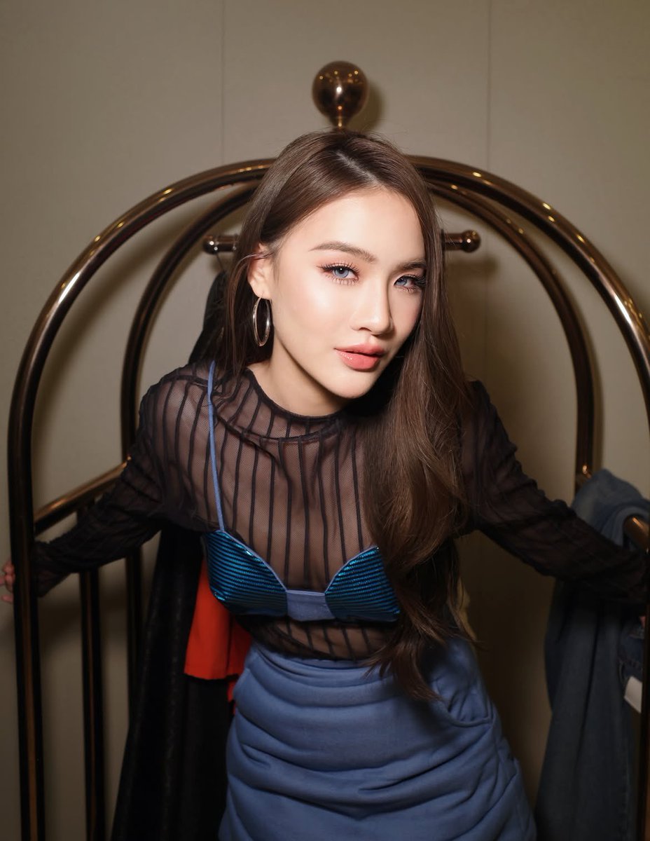 うみ 🥚 IG Updated : _pundao 上海, you have my heart. <3