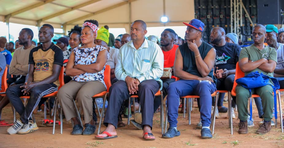 GideonSsekidde's tweet photo. Returnees from South Africa took part in a psychological rehabilitation & transformation session today.
Led by Prof. Peter Baguma of Makerere University at NALI Kyankwanzi.
#GoldenPosts @GovUganda #UgandansAbroad #MentalHealthUG #NALI @UgEmbassySA @HonKyeyune @KagutaMuseveni https://t.co/wTEtzRA7iF
