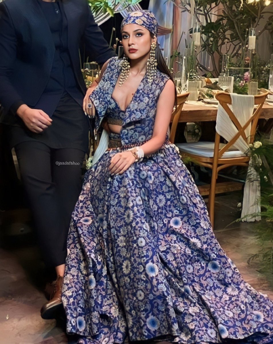 haidry_shazia's tweet photo. #ShehnaazGill @ishehnaaz_gill #ThankYouForComing movie time pic old memories 😍❤️🌈👑🧿🥰#WeLoveYouShehnaaz
#SidNaaz 🌈keep Shining ✨💖 #Ishqnama releasing date 24th July 2026 coming soon https://t.co/T7XWmZKFjL