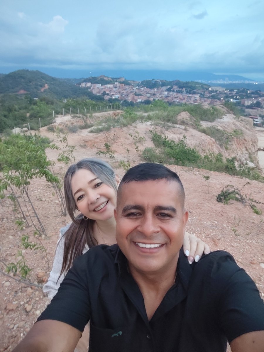 DiazPinz's tweet photo. En Bucaramanga https://t.co/CzbOIvh4j7