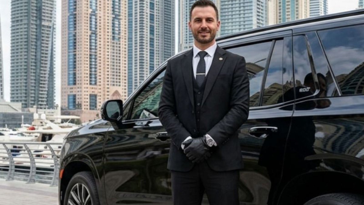 pilotandcar's tweet photo. Drive across Dubai in comfort with our professional chauffeur service, offering reliable, punctual, and stress-free transportation for business meetings, airport transfers, and city travel.
#ChauffeurServiceDubai #DubaiTravel #LuxuryTravel #PrivateDriver #pilotandcar https://t.co/biJIvVZRHt