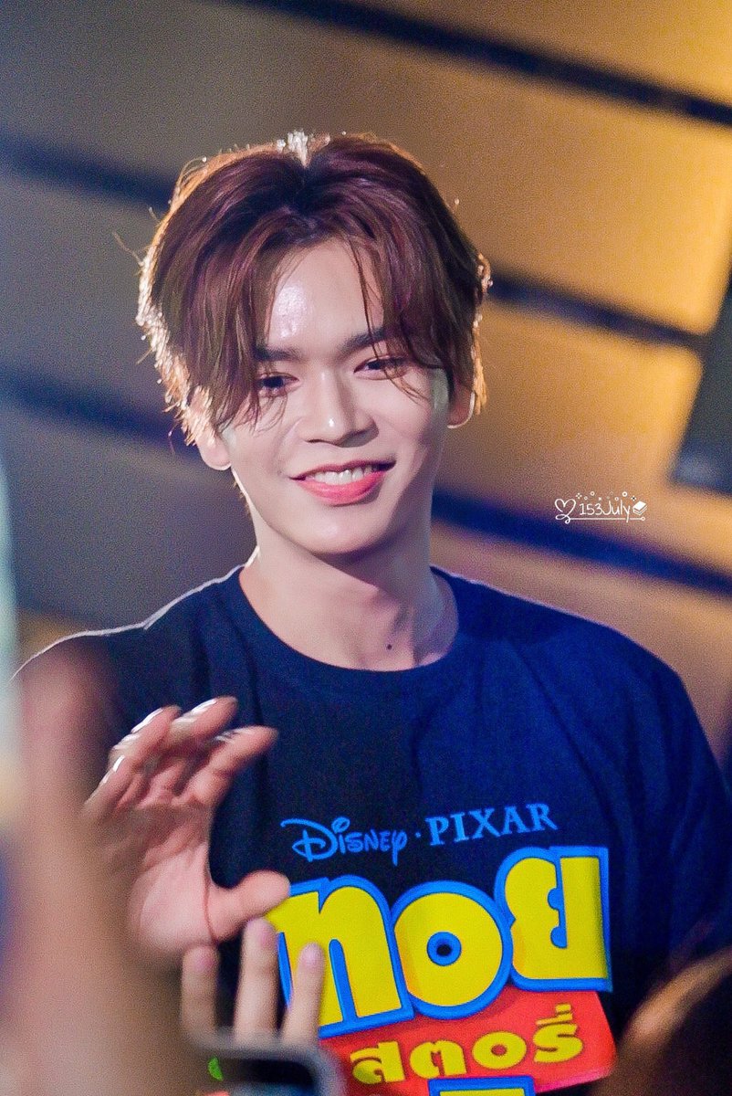 153July's tweet photo. มองเห็นความสวยน้องมาร์คไม่ค่อยชัดเลย ในโรงมืดมากรูปมีแต่นอยส์ 

JUNIORMARK JUMMO X TSR5

#SFxJuniorMarkJummo
#junniorrs #Markjrtn 
#JuniorMark #JUMMO https://t.co/AGNo7Y7qa0