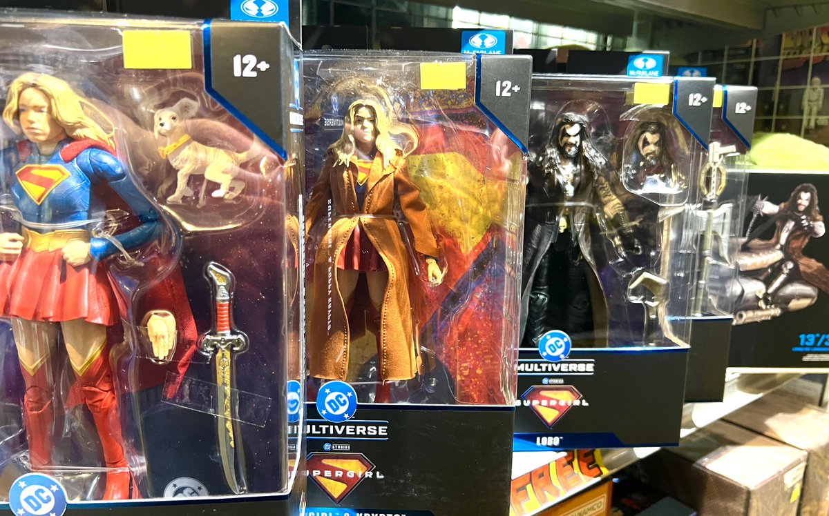 asuoromyu5c1o7's tweet photo. 映画スーパーガールのアクションフィギュアが全種入荷しました！
当店1階で販売中… https://t.co/I3OP3bMp8N