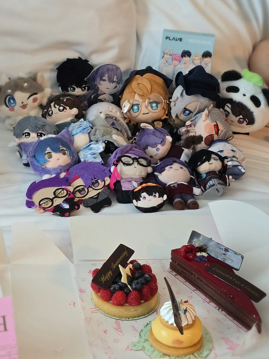 hannie_I004's tweet photo. Otsu AX~

So much fun spending time with friends the entire weekend~ 🫶

One of my highlights was our chill yaoiful 4th running a MDZS marathon with friends. One friend witnessed wangxian yaoi for the first time. We're spreading the gospel hehe~ https://t.co/5J9IsmpnZb
