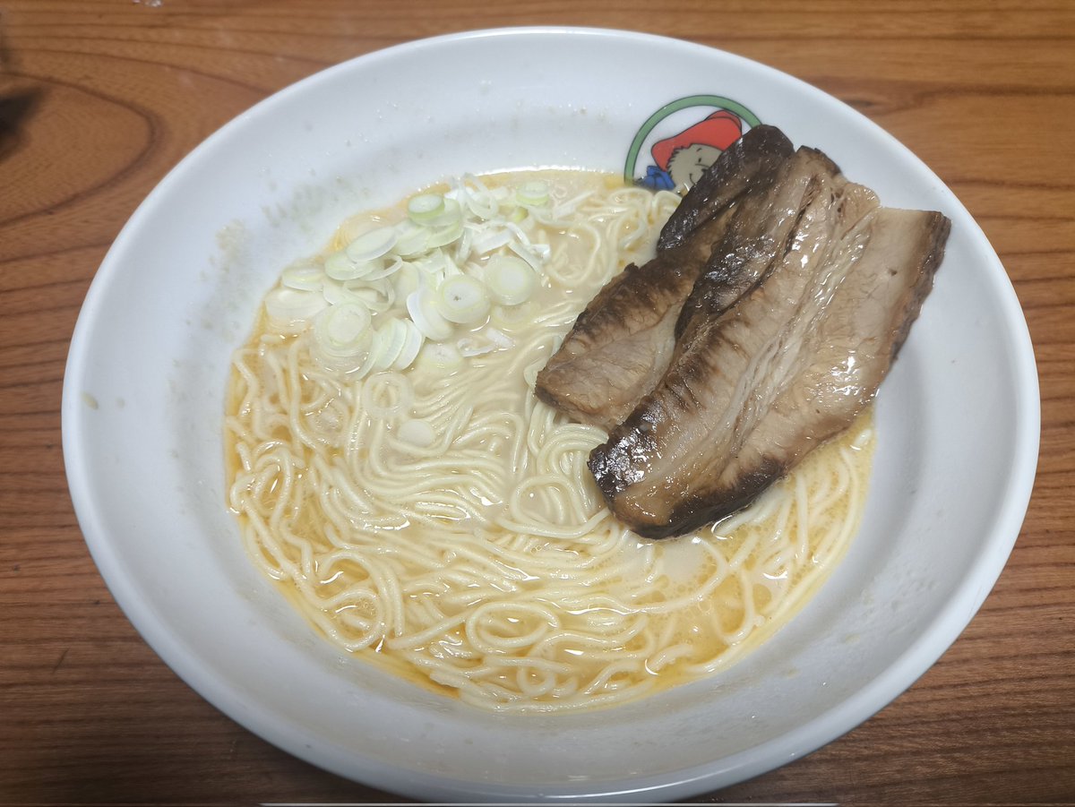 AnisuHolo's tweet photo. マルちゃんズバーン博多豚骨ラーメンアレンジ https://t.co/K3VwtZyJcY