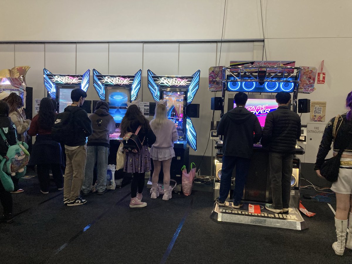 projectgesen's tweet photo. Some photos of our setup at #avcon2026 from over the weekend (1/2)

Thank you to everyone who stopped by to try out some of our Arcade Games at our biggest event setup yet!! https://t.co/pjhXl4Oxh2