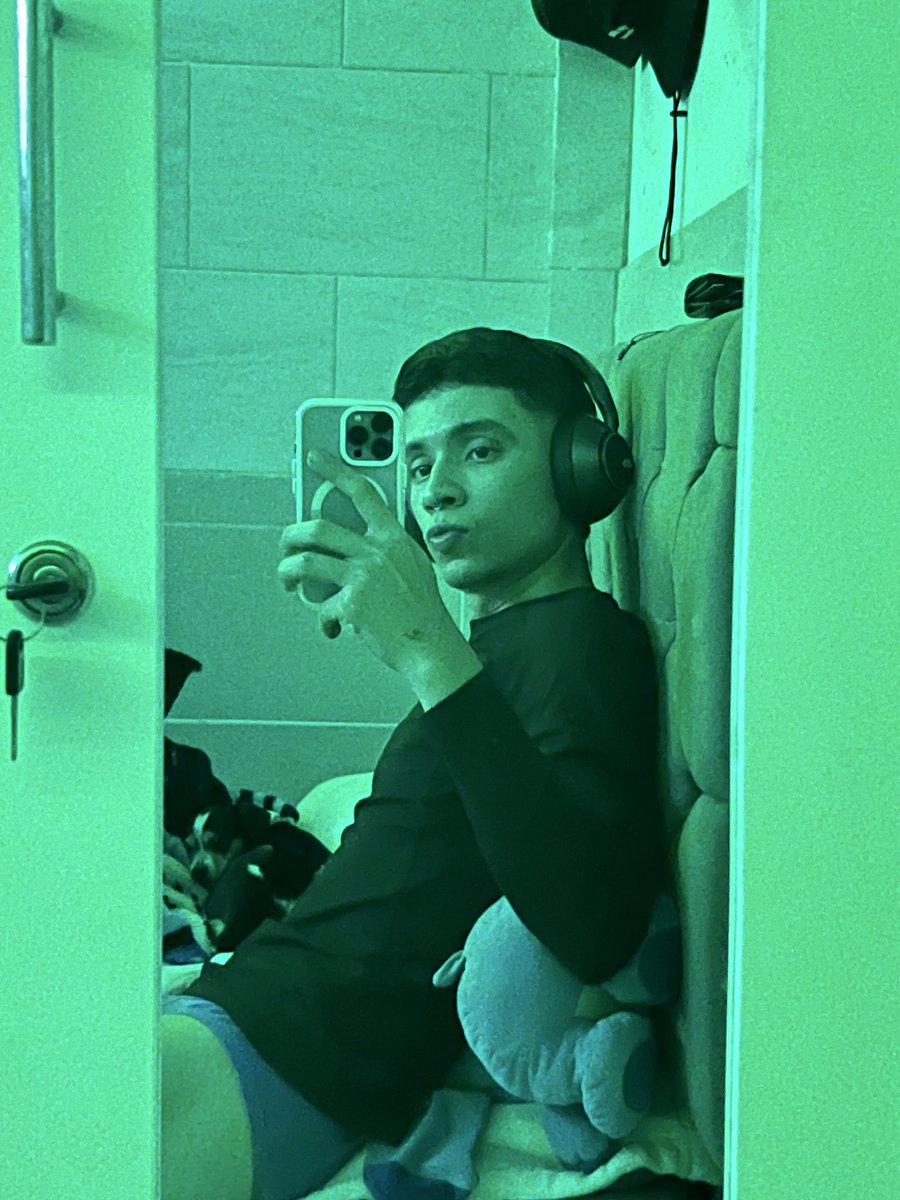 Daniel. tweet media