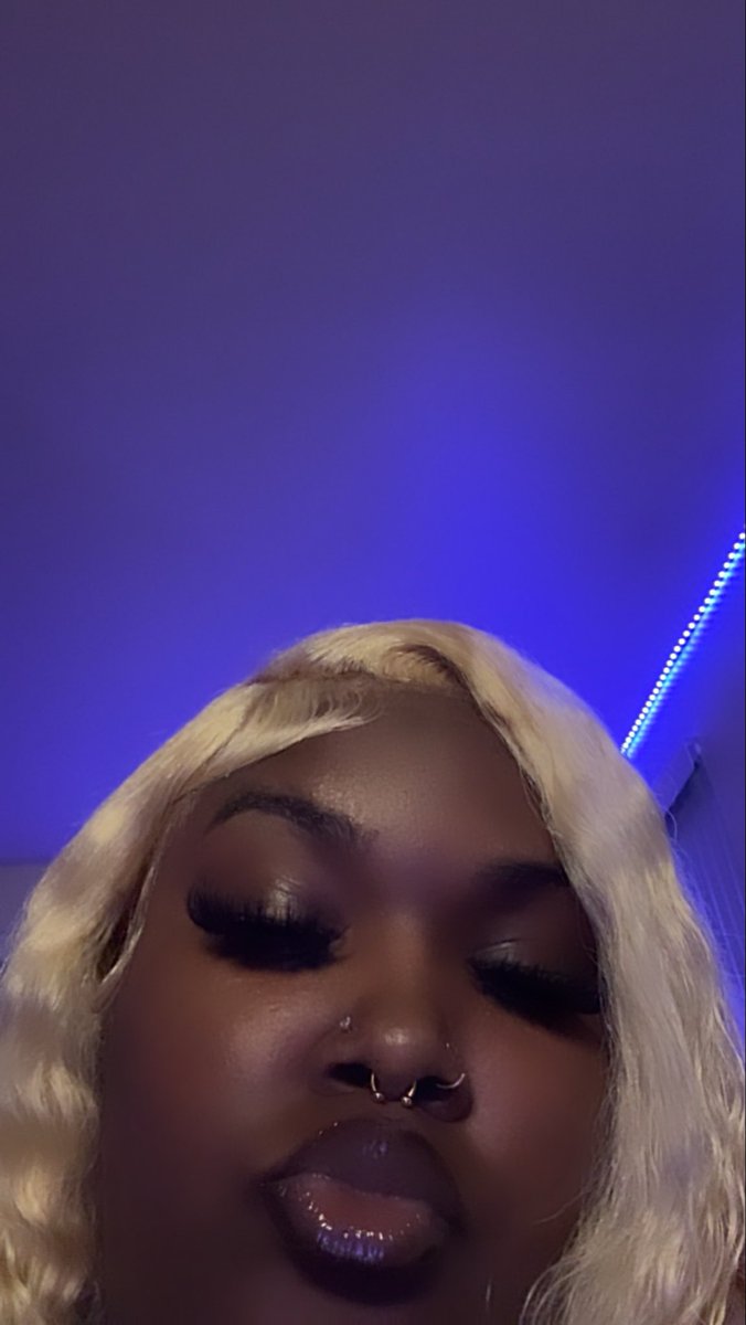 MoExotic1's tweet photo. Finna start posting on here more 
F// my ig : @m.o.mo_____🍒😘
#explorerpage #wlw #bbw https://t.co/cnbm5FDcOt