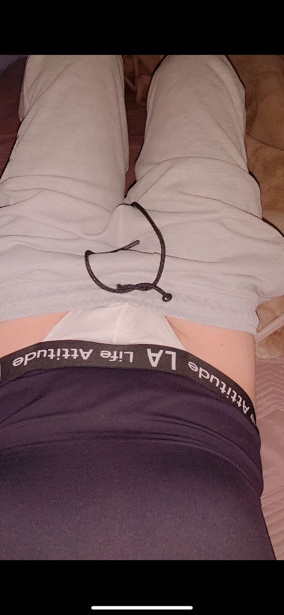 mnonx99's tweet photo. Trying on new clothes, very comfortable and well-ventilated, you might feel a little excited and that pleases me 😉🔥

#femboy #twins 🏳️‍🌈👅
#gay #femboy #lewd #twink  #gay69 #Chudai https://t.co/C02GGaNwRd