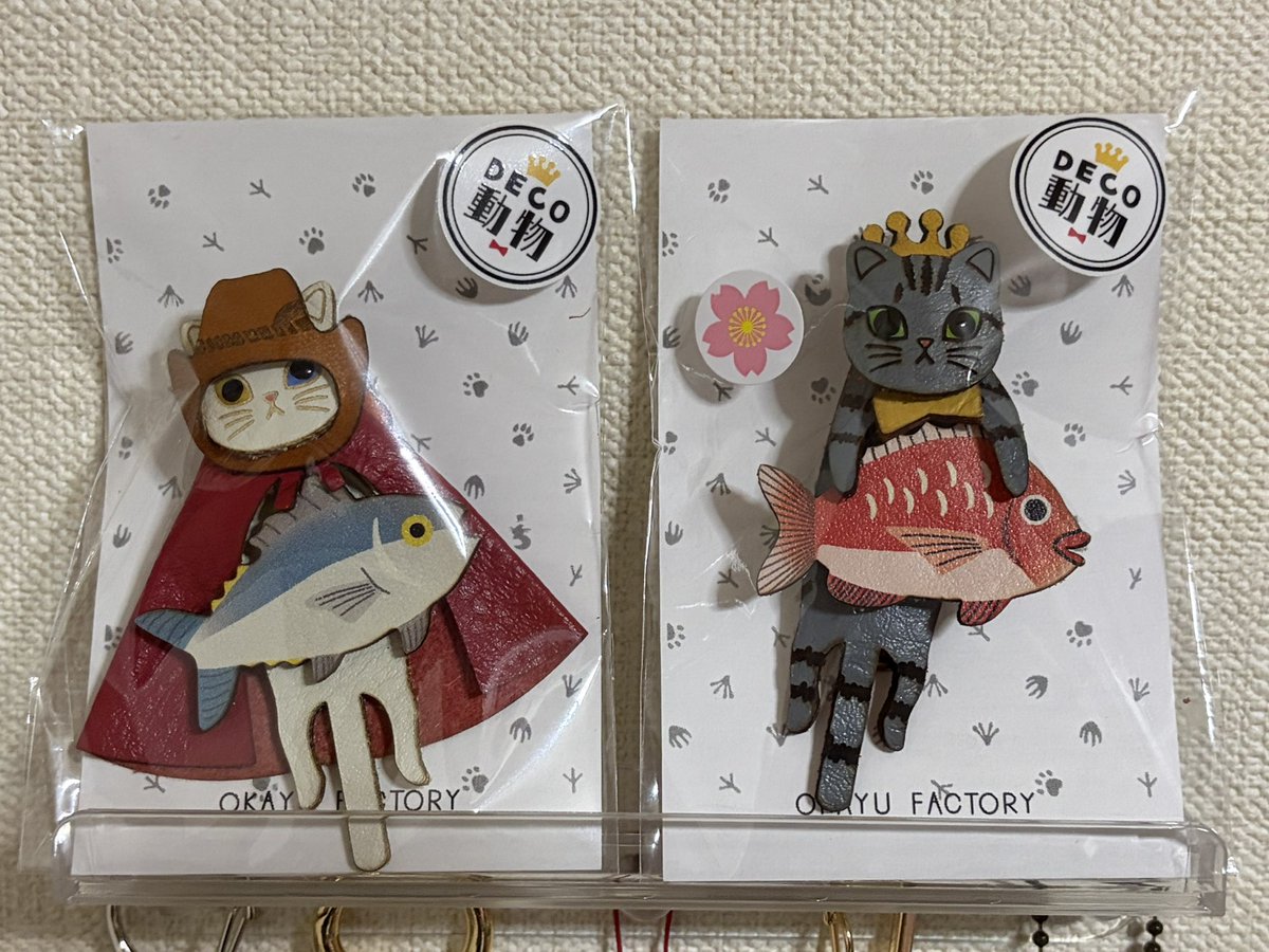Ritchan358_cat2's tweet photo. #ハッピーキャットマーケット ⑫
へ行ってきました🥰🥰🥰
今回もOKAYU FACTORY様のにゃんこに魅了されすぎました🤤💕そしてまさかのサバ缶3個GET🤣🤣🤣
作家ご本人様よりウチの子に寄せるための模様追加の許可を得ましたので…白猫をごましおにしました☺️たまらん、可愛い💖ありがとうございました🍀 https://t.co/nFfM0yDbzU