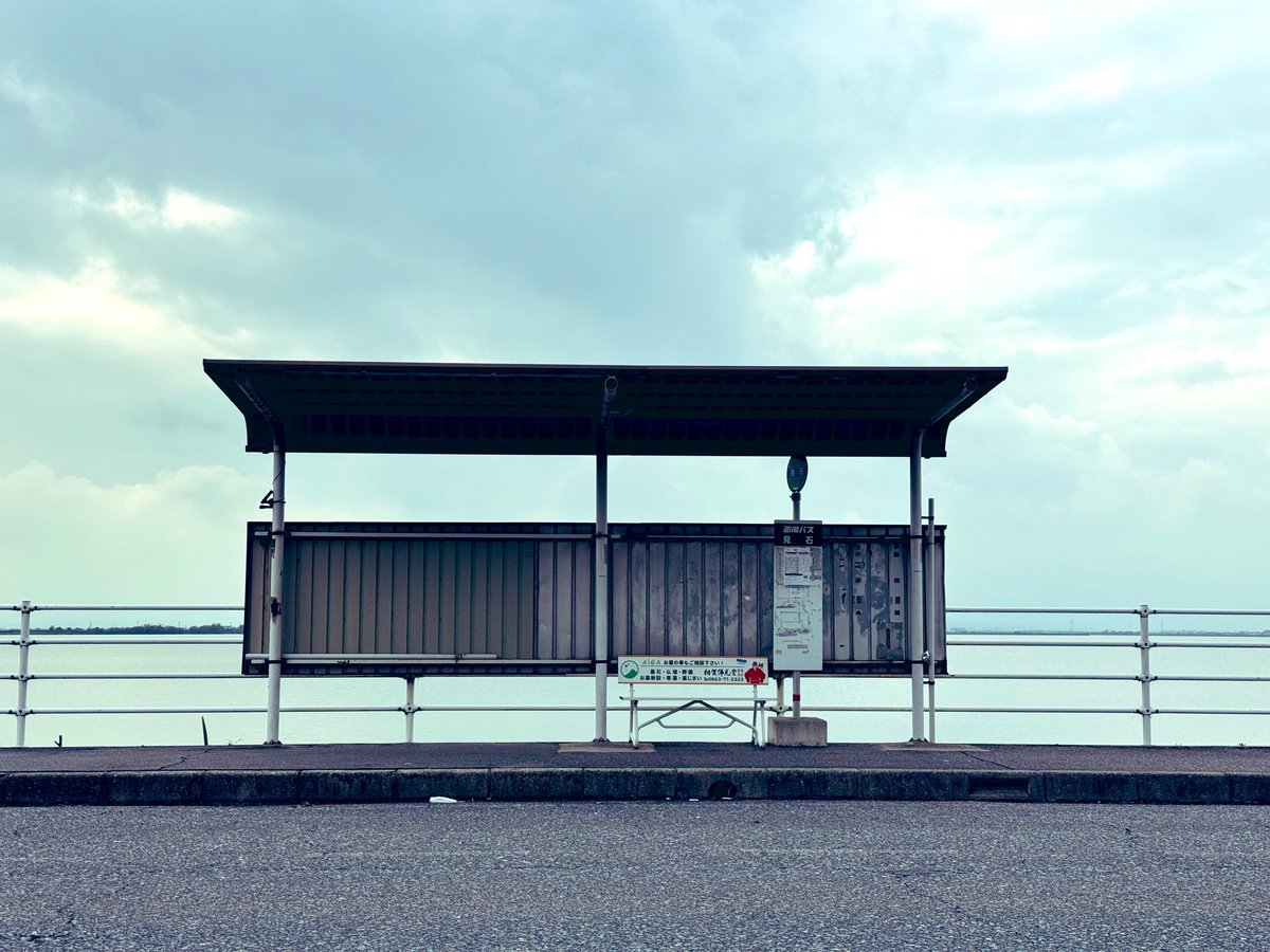 willow1102's tweet photo. サマーサイダーごっこもしてきた

おとはーのチビぬい今回同行してなかったんであむなーに代わりに夏を感じてもらった https://t.co/FVGQL8cJUa