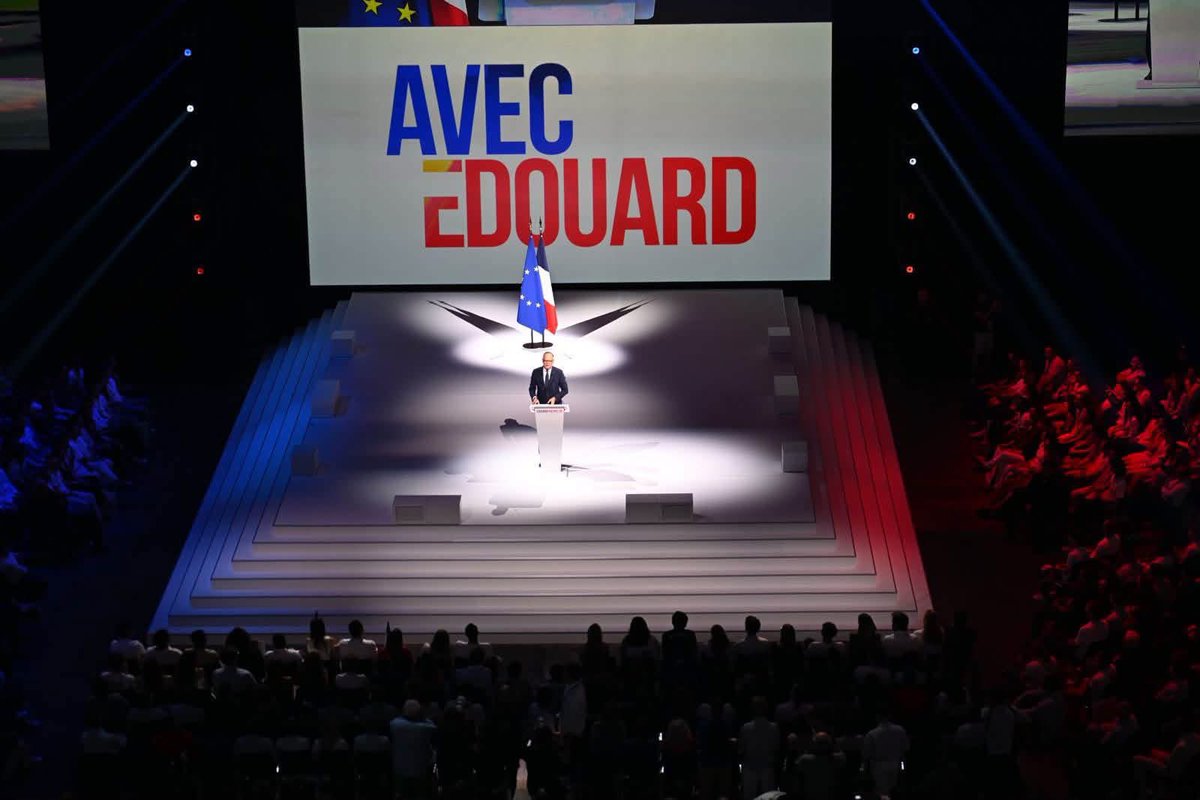 ambre_louisin's tweet photo. 🚀 5 200 personnes réunies autour d’@EPhilippe_LH pour le premier grand discours de campagne. Une immense ferveur et un message fort : « L’intérêt de nos enfants sera la boussole de mon quinquennat. »

Un discours de vérité, de liberté et de confiance qui fixe un cap pour la France.

Le choix d’une vision. Le choix de la confiance.

En route pour la #Présidentielle2027 ! 🇫🇷

#AvecEdouard | #CroireEnNous 💪