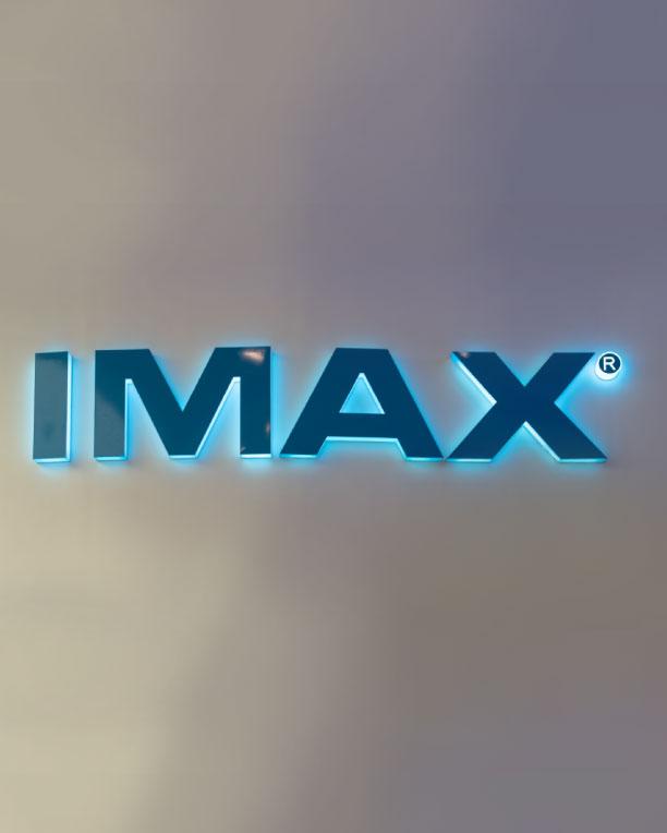 DavidBicoff's tweet photo. Marvel Studios has internally discussed moving 'AVENGERS: DOOMSDAY' to December 11, 2026 to secure a week of IMAX screens before Dune: Part Three.

(via: https://t.co/S7a1Ec1fHu) https://t.co/bSQXCb9nKZ