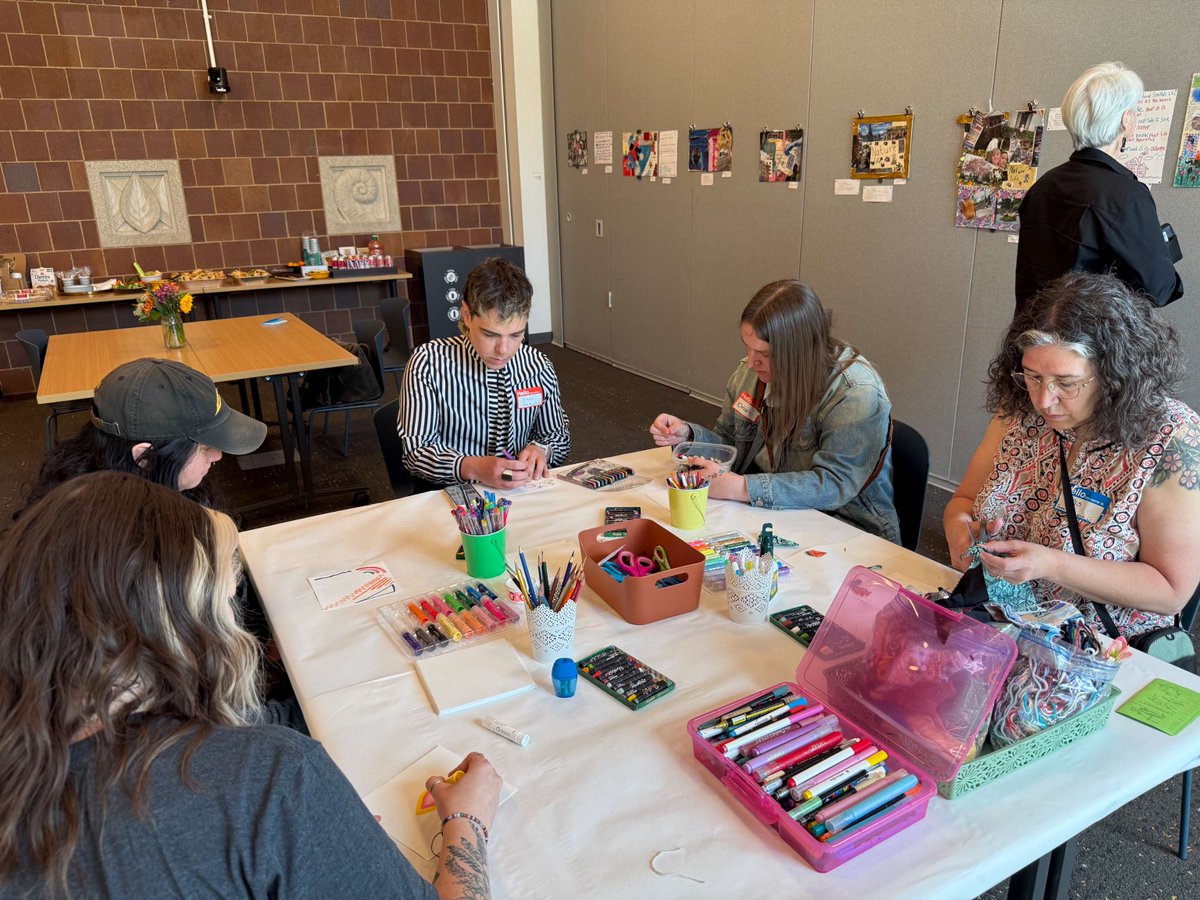 VisioningBV's tweet photo. ✨ A little behind-the-scenes look. 
#VisioningBeyondViolence #FreeArtsNW #BehindTheScenes #CommunityHealing https://t.co/gz69x2W15X