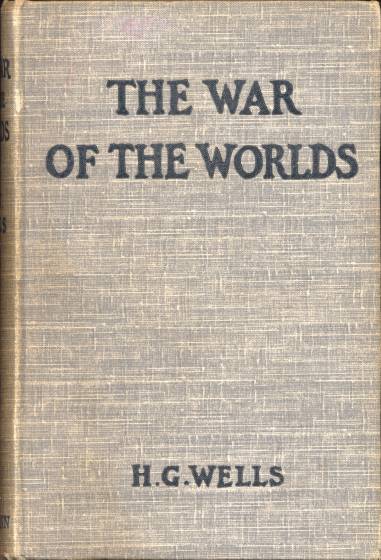 yudichu's tweet photo. Lagi baca-baca trivia film War of the Worlds (2005), katanya  Steven Spielberg (sutradaranya) gak mau lagi buat film bareng Tom Cruise. Soalnya si Tom di lokasi syuting suka ngajak orang convert ke Gereja Scientology, bahkan Steven diajak hahahaha 😂 . Dulu sempet nonton film ini dan baru tau adapatasi dari buku karya H.G. Wells, dirilis tahun 1898. Keren banget imajinasinya tahun segitu udah nulis sci-fi alien menginvasi bumi, wow 🤯 penasaran mau baca versi bukunya.