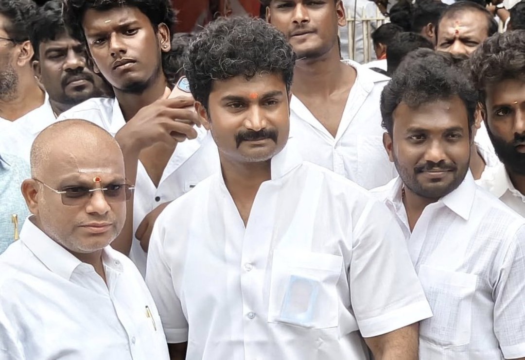 make_a_lemonade's tweet photo. As someone who hails from Vellore seeing this still sends chills down my spine.

The most notorious gang from Vellore has now joined #TVK leaving behind their past association with #AIADMK 

How come every criminal exactly joins TVK? https://t.co/DFicV0sdKK
